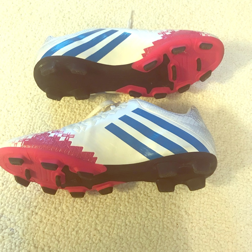 Addidas soccer women shoes